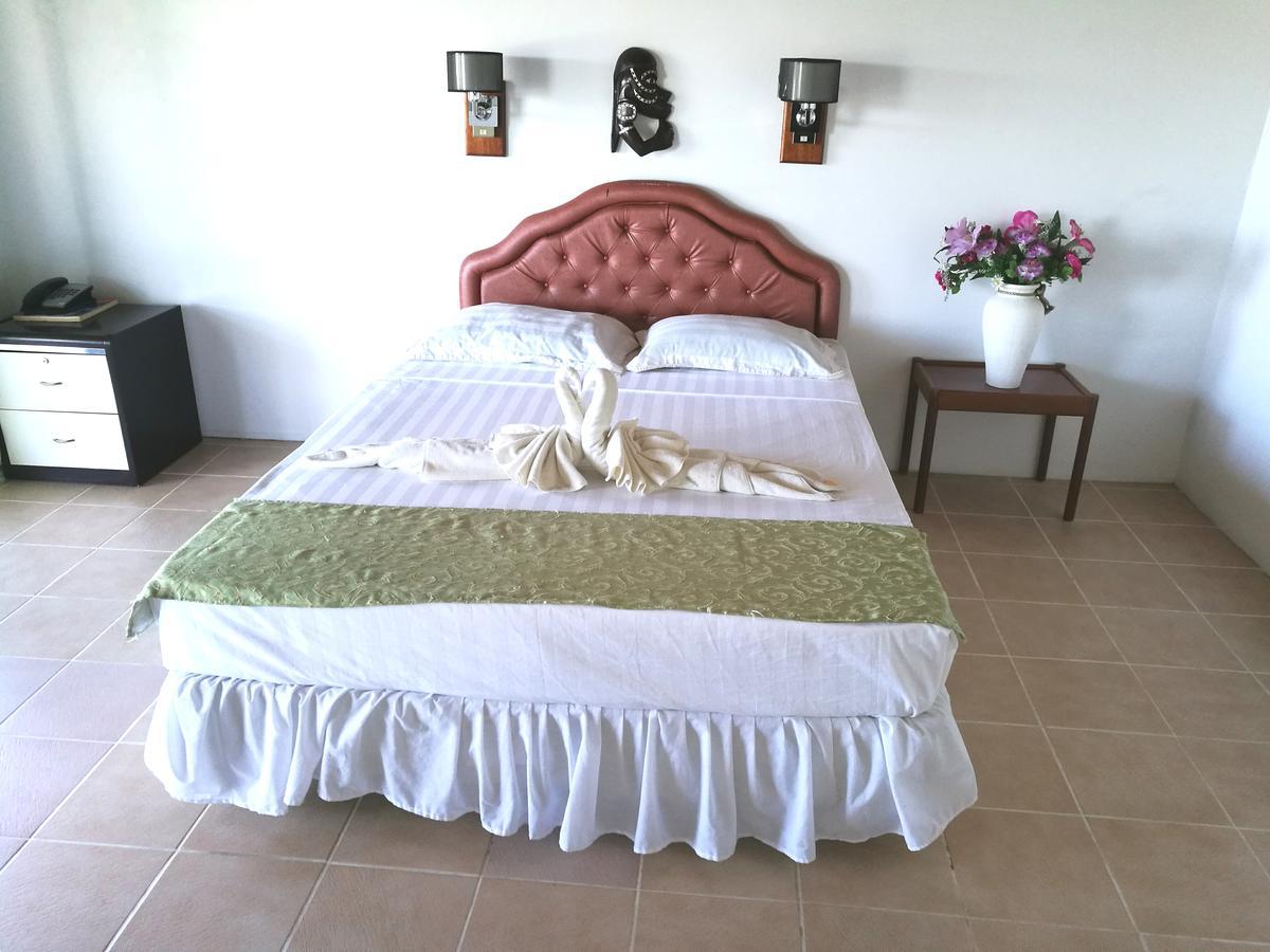 Honiara Hotel Esterno foto