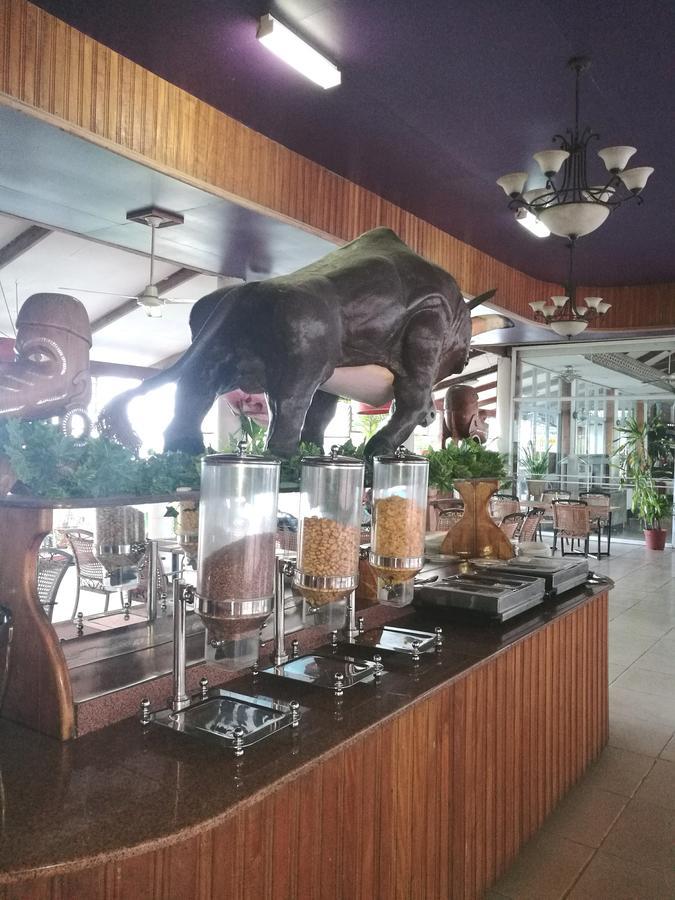 Honiara Hotel Esterno foto