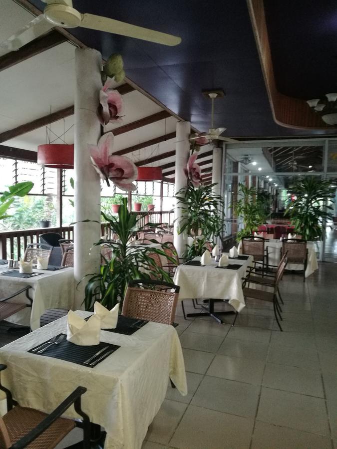 Honiara Hotel Esterno foto